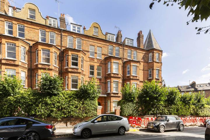 Modern and Central Apartment Fairhazel Gardens, South Hampstead